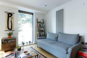 Peaceful & Modern 2BR Flat with Water Views